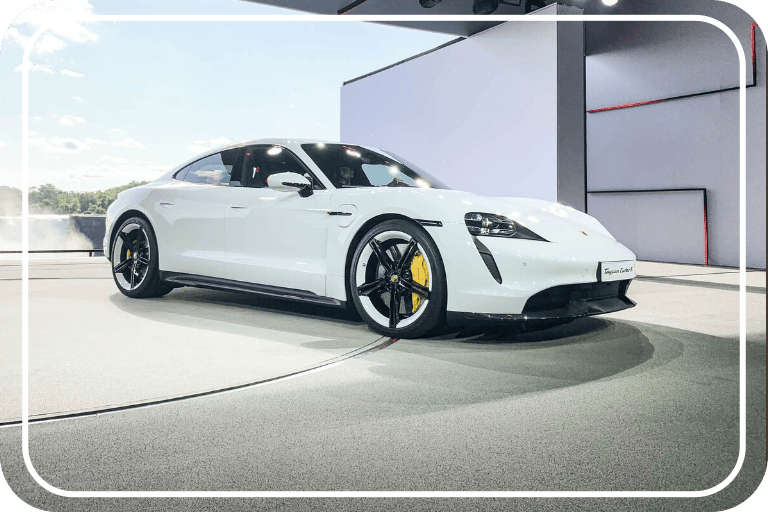 Dealer-Alternative Porsche Service Garage in Dubai